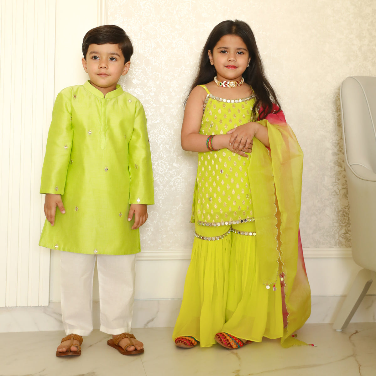 Girl Dhola Maru Floral Jaal Suit Set-Green and Beige