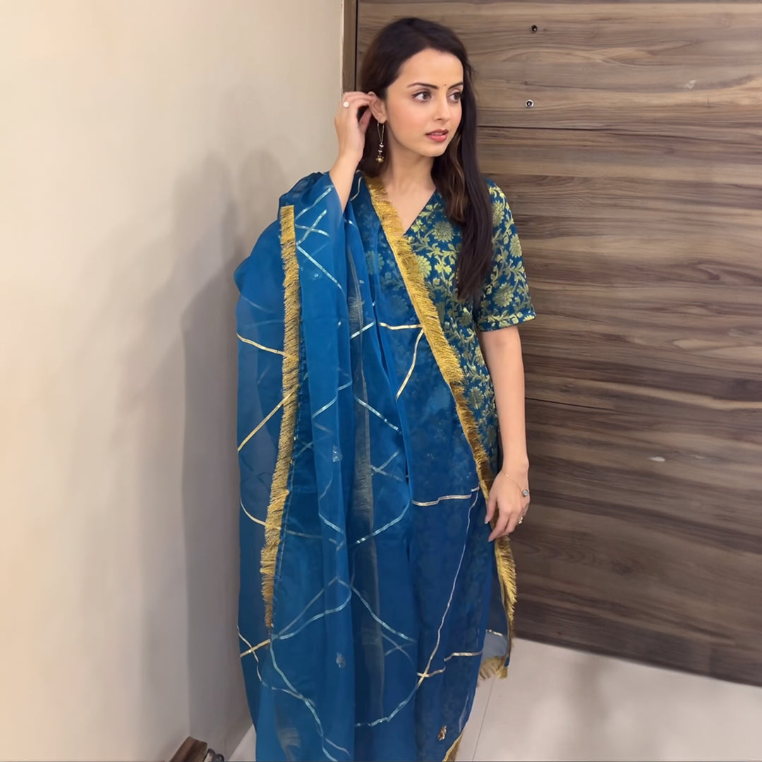 VAIBHAVI SUIT SET