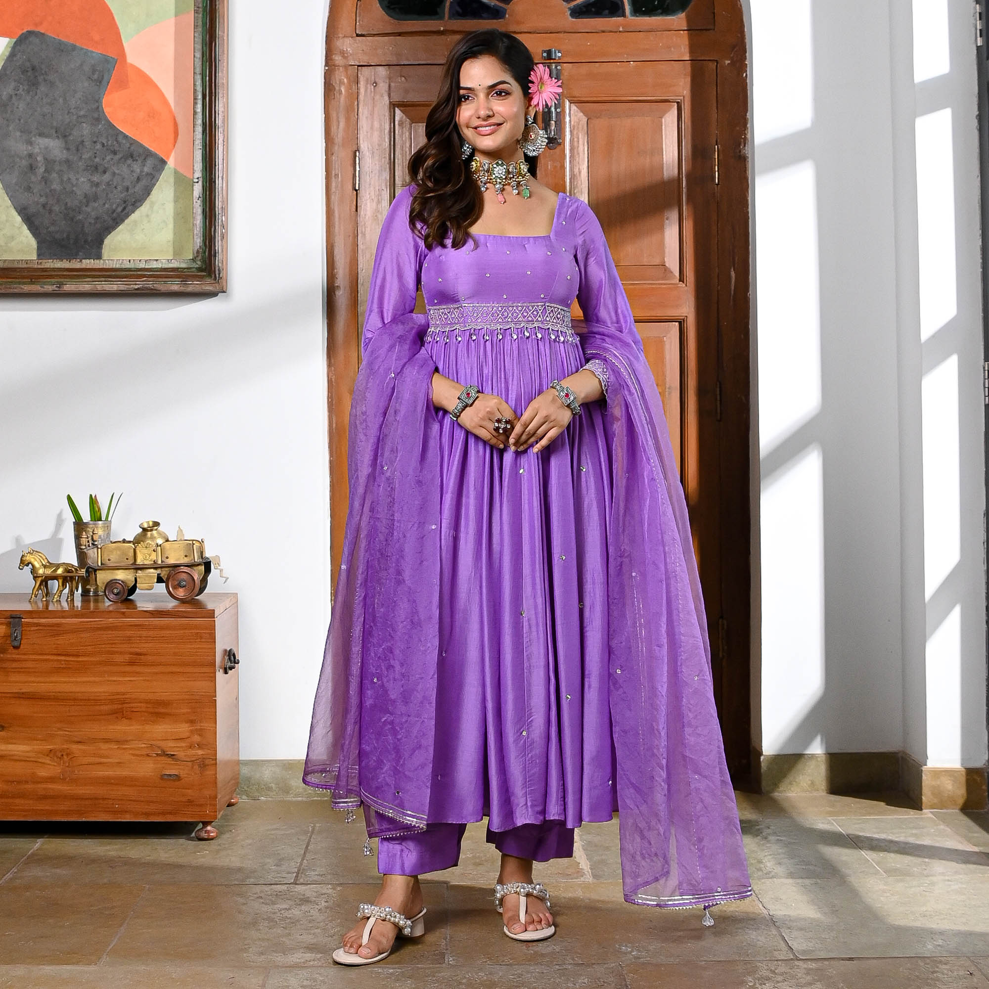 AARVI SUIT SET