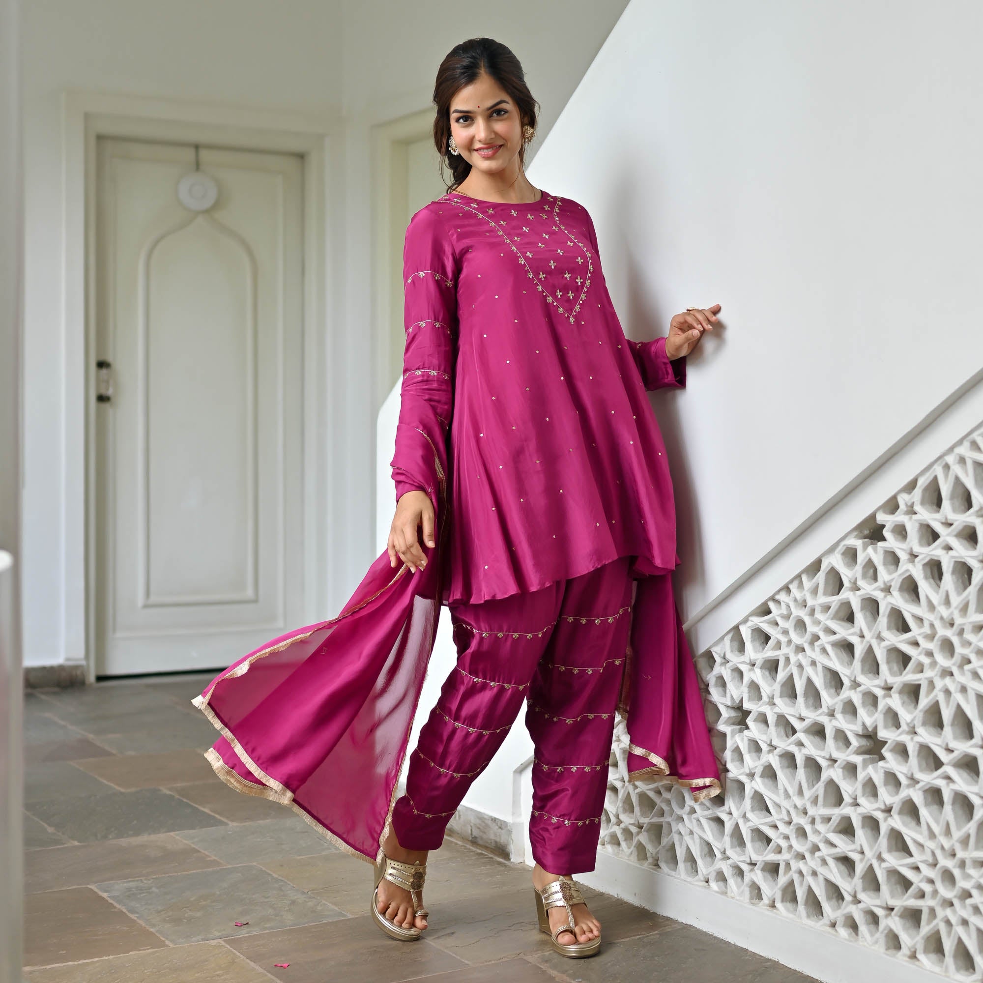 MANJARI SUIT SET