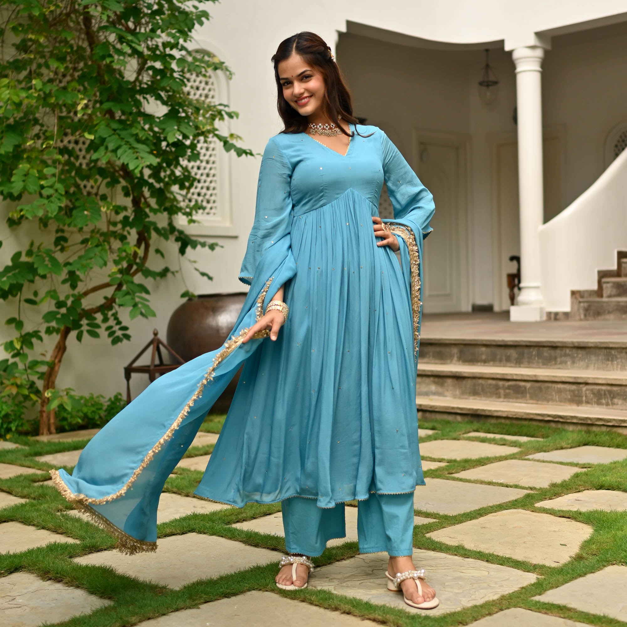 MAITREYI SUIT SET