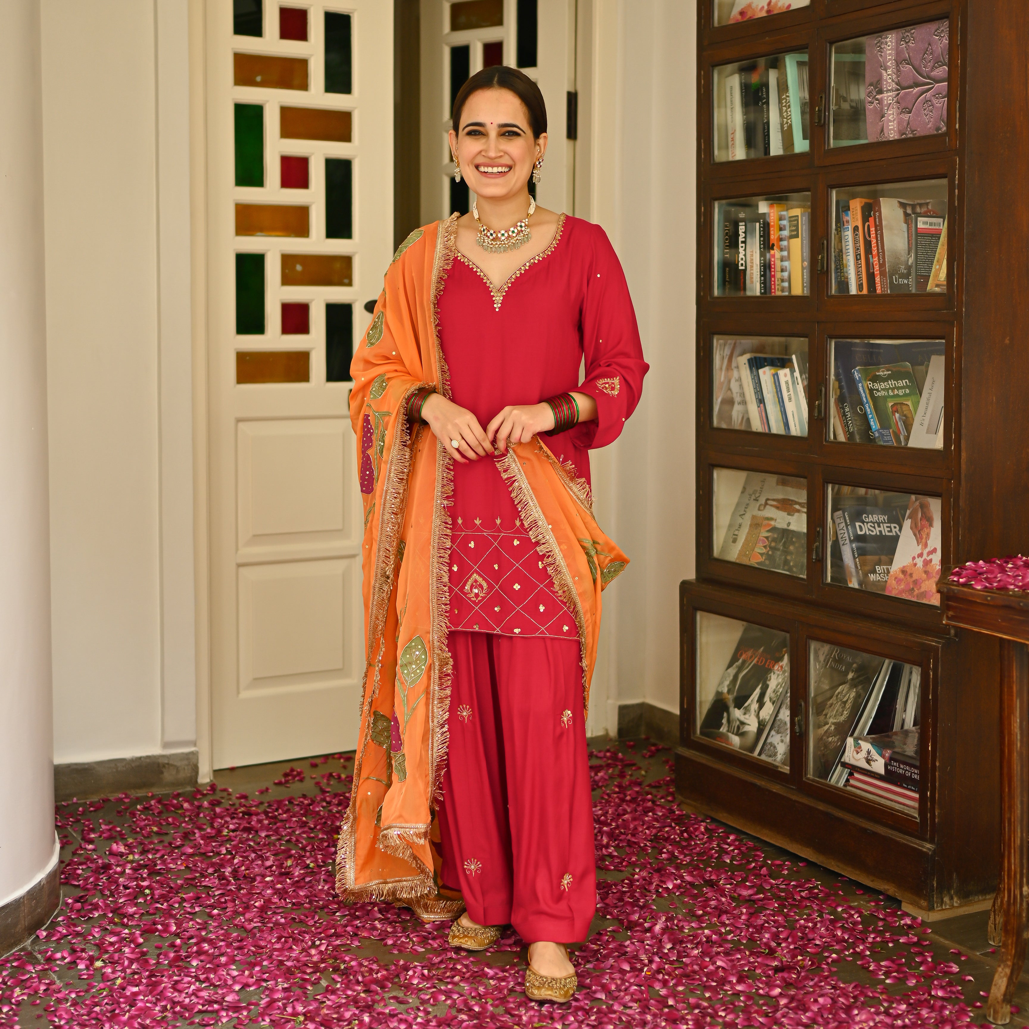 TARINI SUIT SET