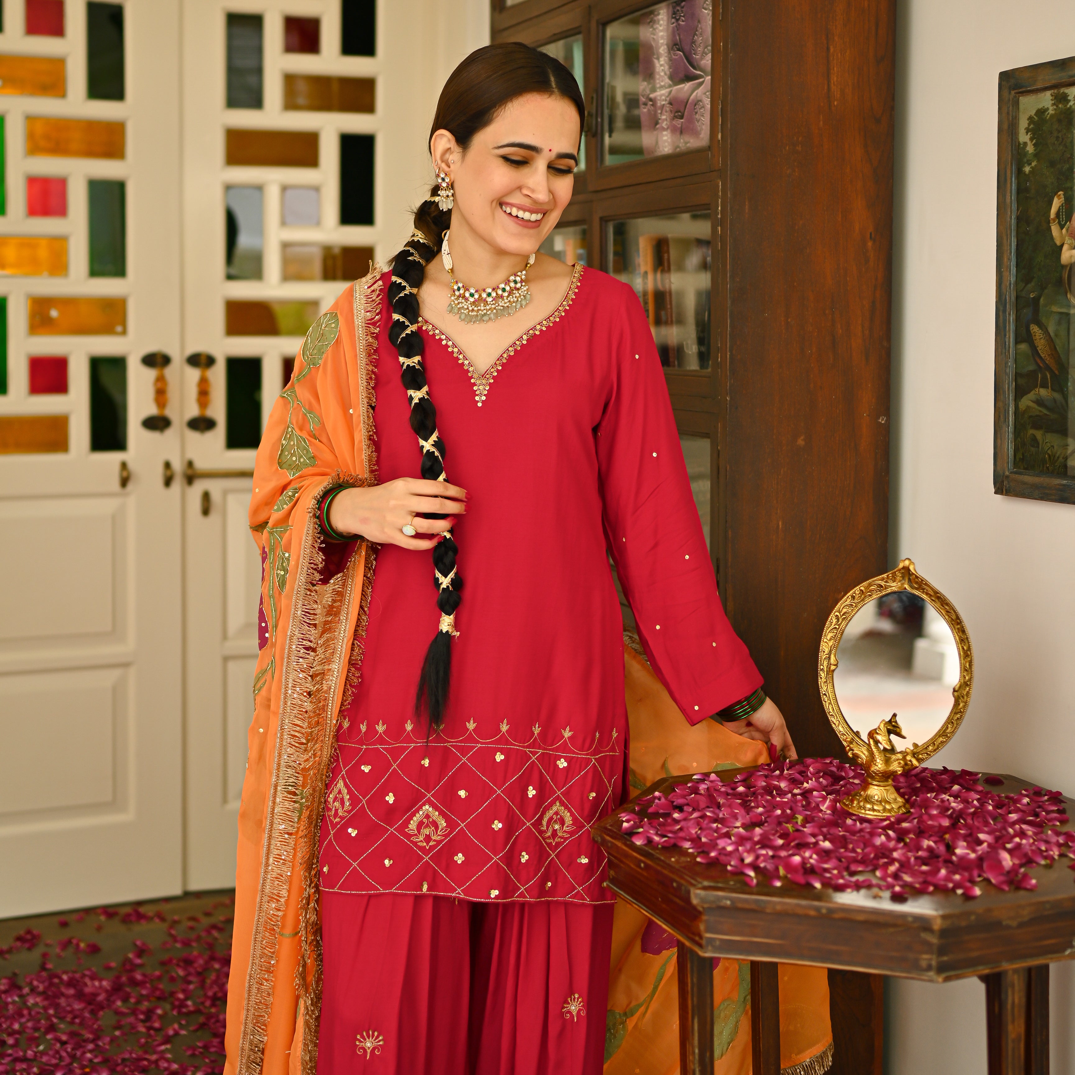 TARINI SUIT SET