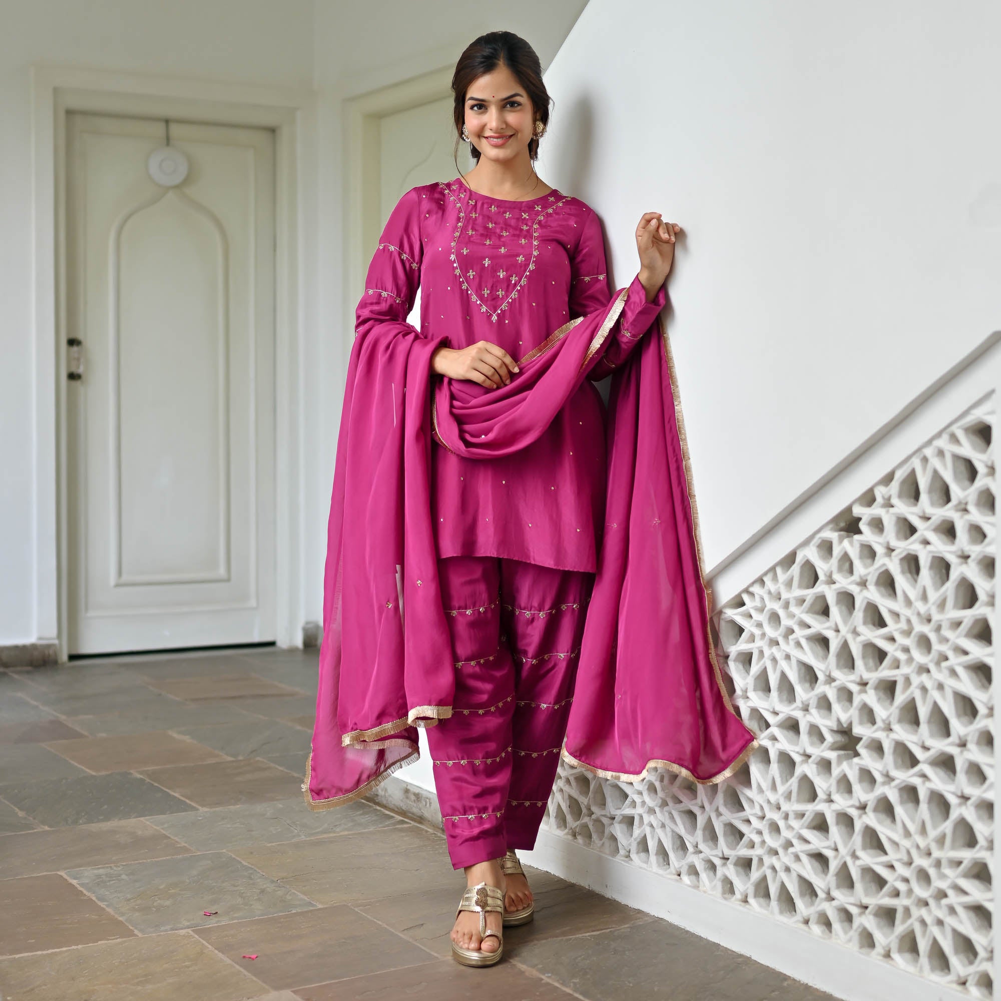 MANJARI SUIT SET