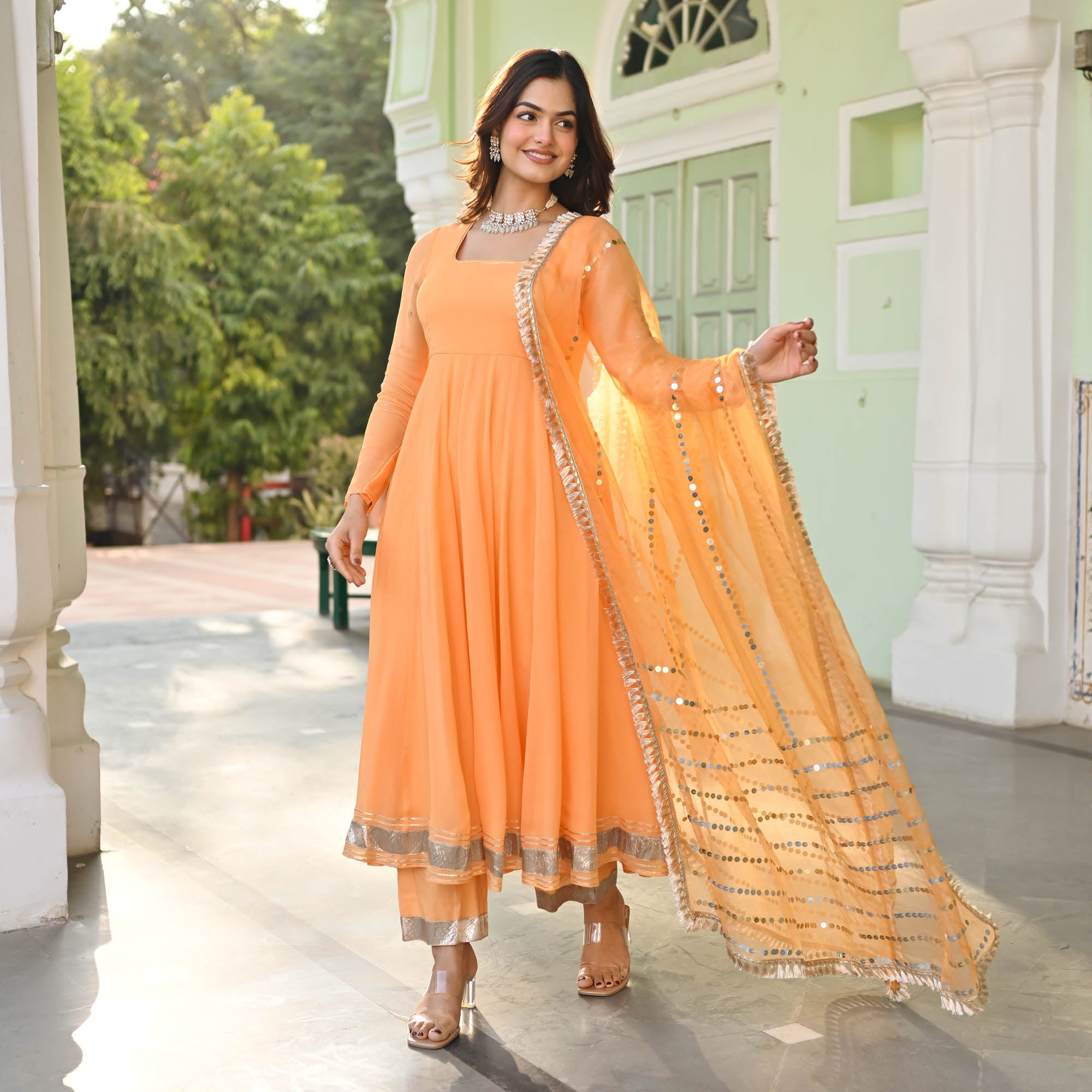 VANDANA SUIT SET