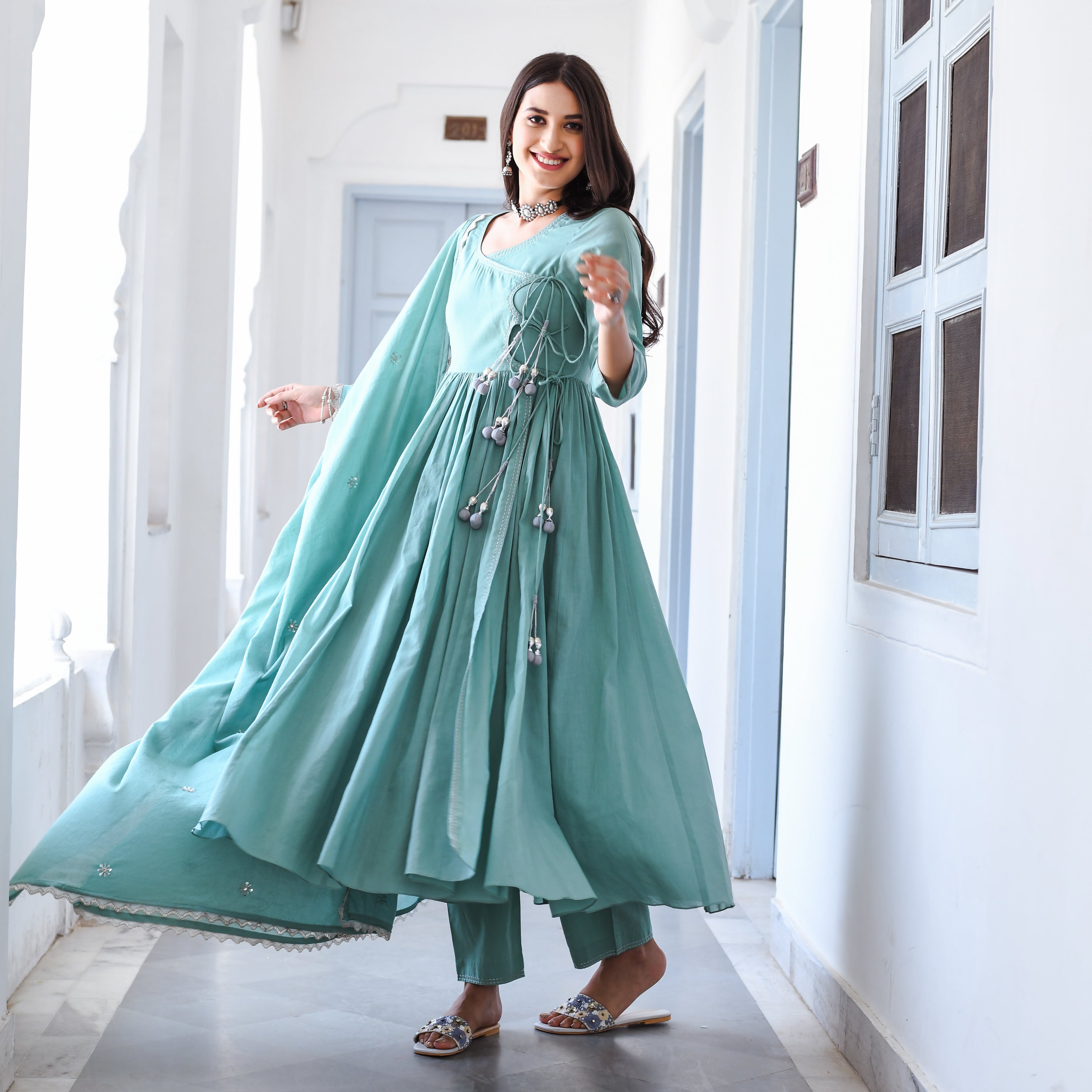  Aadarshini Cotton Salwar Suit Set For Women Online