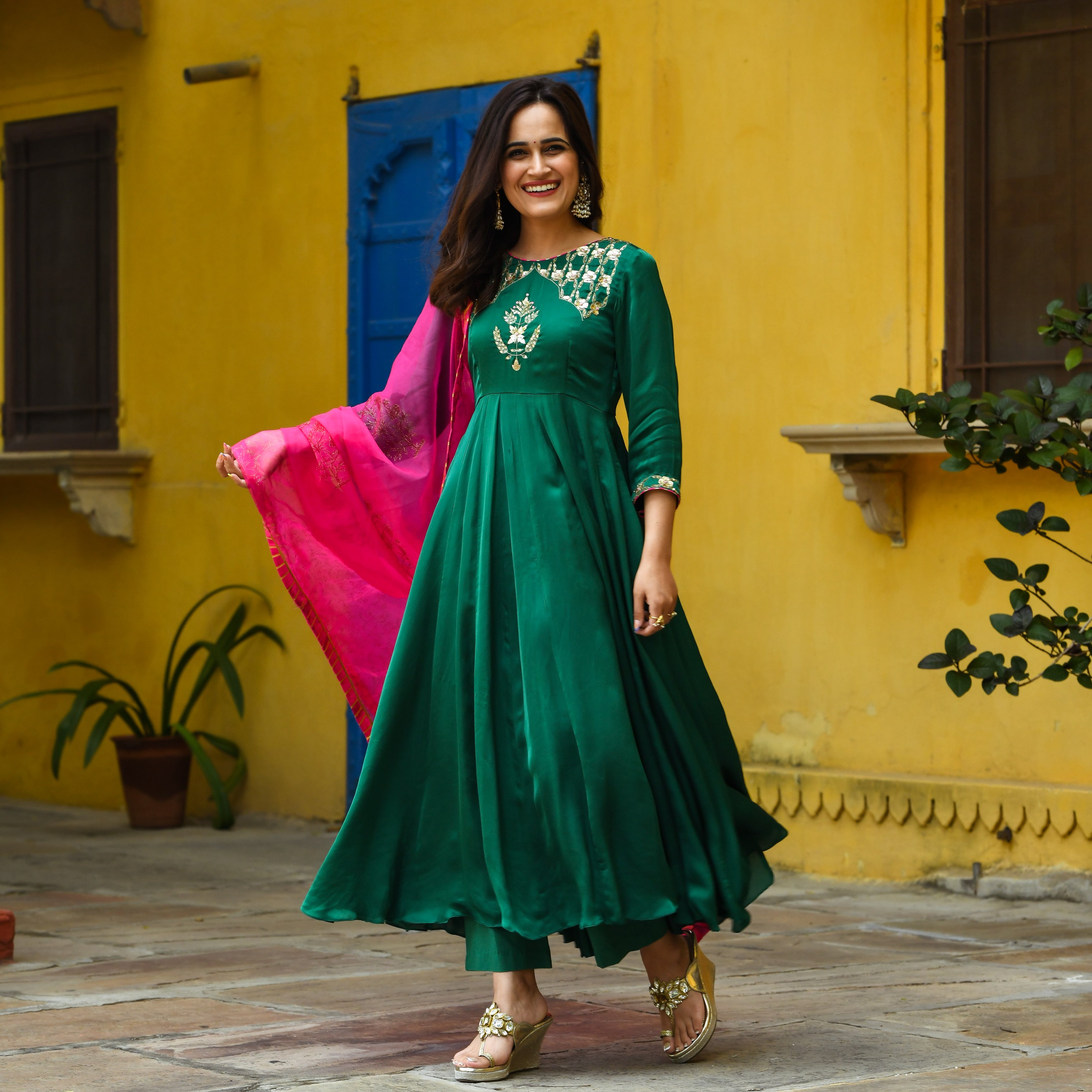Sita Traditional Designer Green Suit Set for Women Online